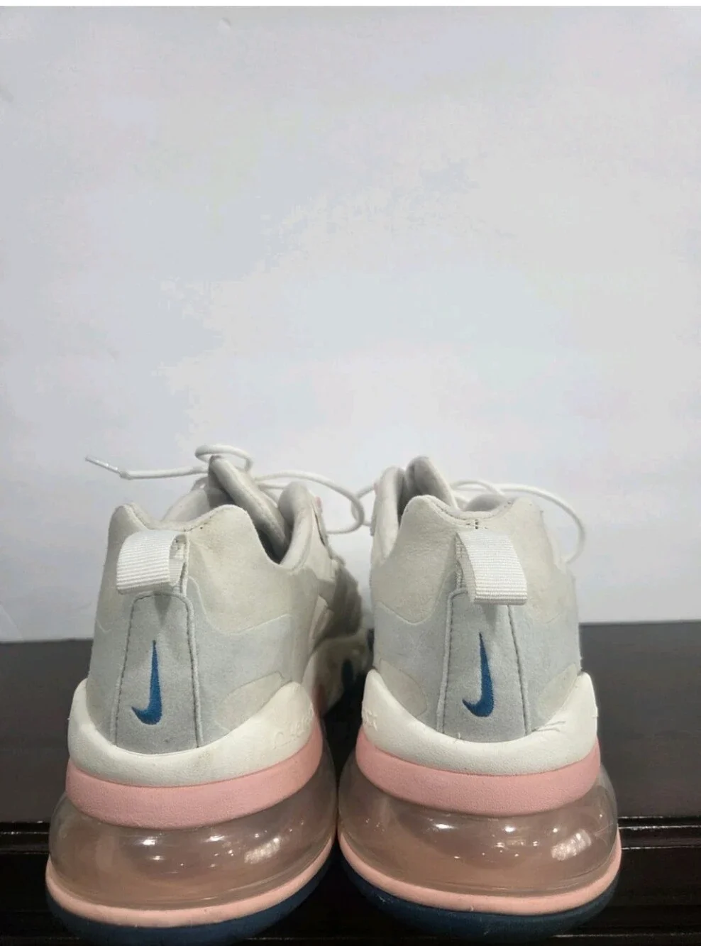 Nike Air Max  270 React  Women's Sneakers Sz.11.5